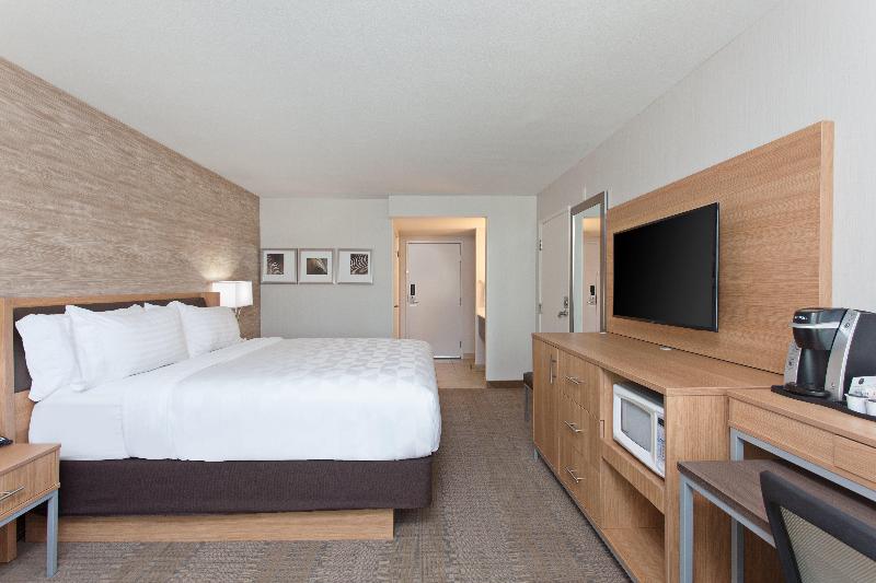 חדר סטנדרט עם מיטת קינג, Holiday Inn Palmdale Lancaster, An Ihg