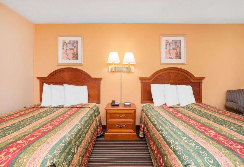 غرفه قياسيه سريرين مزدوجين, Knights Inn Aiken