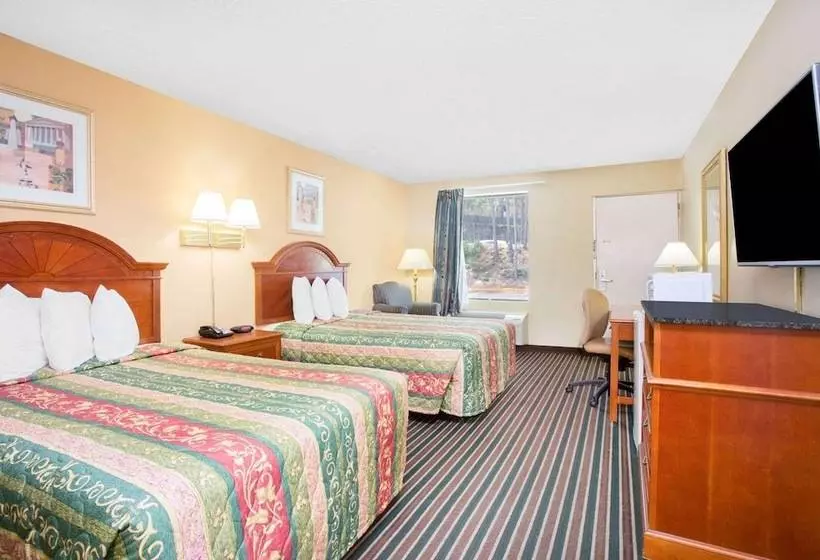 ２ダブルベッドのスタンダードルーム, Knights Inn Aiken