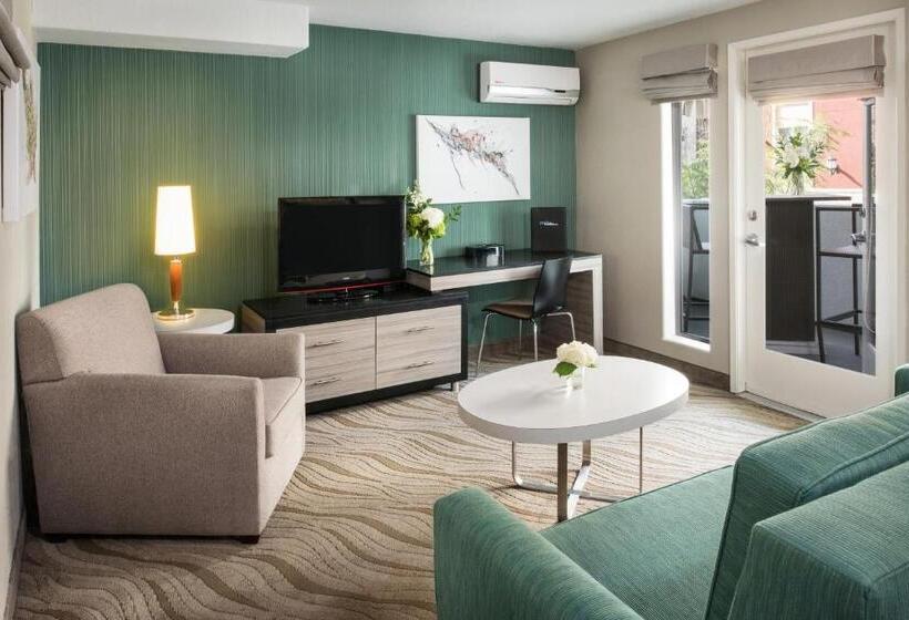 جناح, Porto Vista Hotel In Little Italy