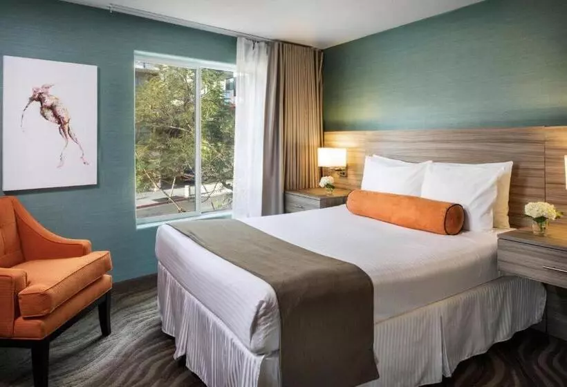 سوییت, Porto Vista Hotel In Little Italy