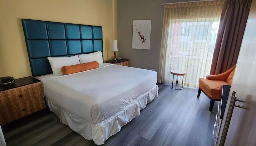 اتاق لوکس با بالکن, Porto Vista Hotel In Little Italy