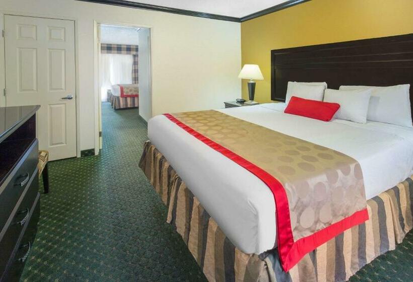 스탠다드 스튜디오, Ramada By Wyndham Ontario