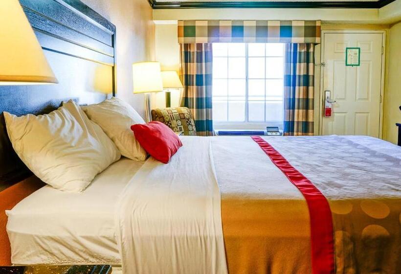 스탠다드 룸 킹사이즈 침대, Ramada By Wyndham Ontario