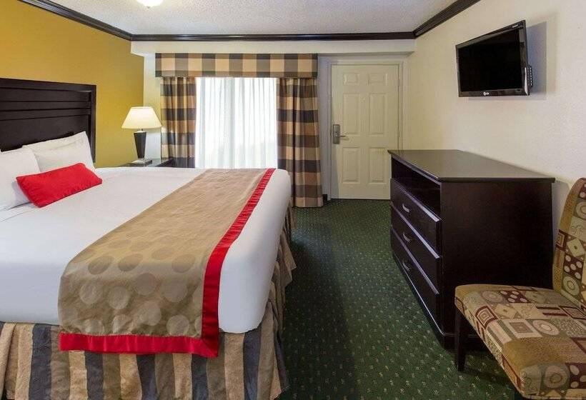 스탠다드 스튜디오, Ramada By Wyndham Ontario