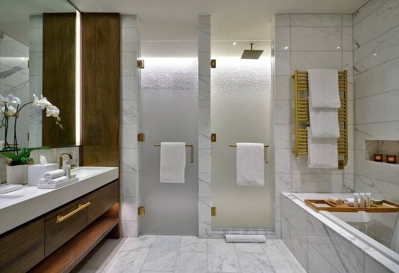 스탠다드 스튜디오 더블 침대, The Dupont Circle