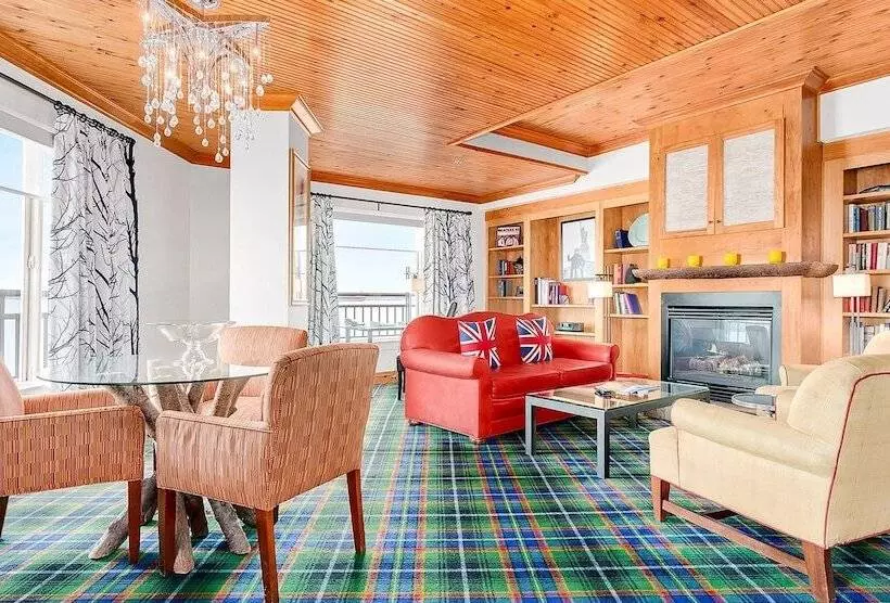 Sviitti, The Edgewater, A Noble House