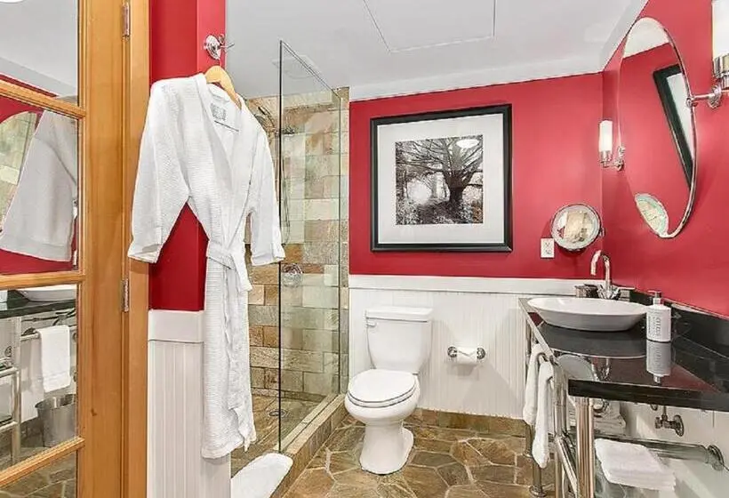 Standard-huone 2 Parivuodetta, The Edgewater, A Noble House