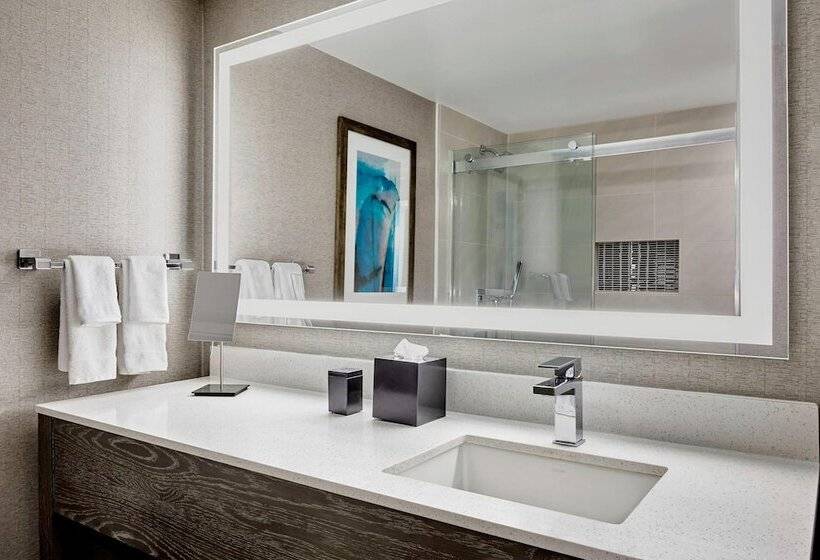 带2个双人床的标准工作室, Ventura Beach Marriott