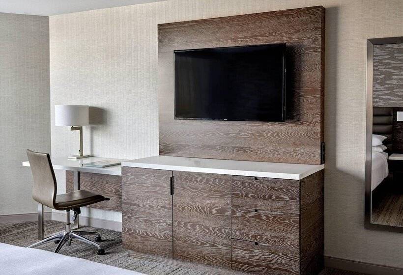 带2个双人床的标准工作室, Ventura Beach Marriott