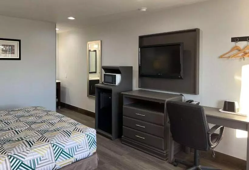 اتاق استاندارد با تخت بزرگ, Motel 6 Greenville, Nc Ecu Medical Center