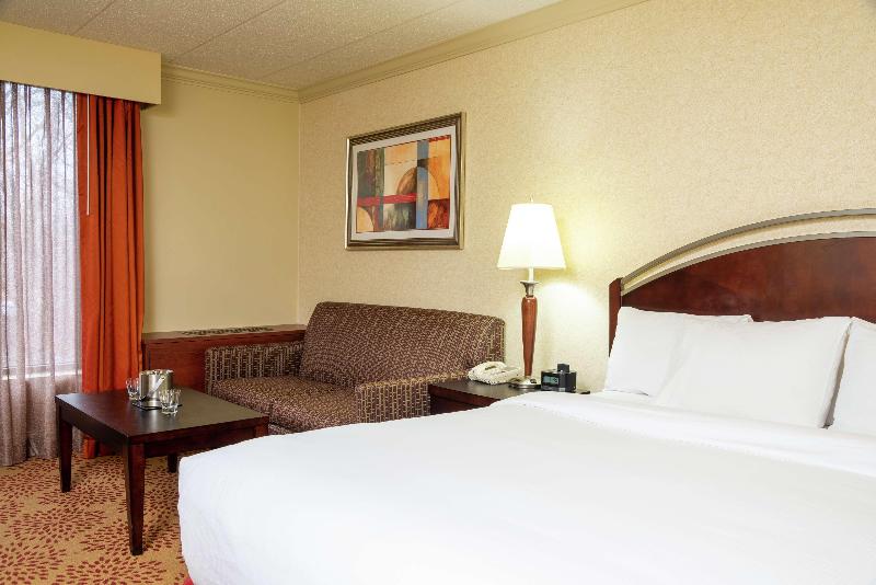 Стандартный Номер Кровать Кинг, Doubletree By Hilton Hotel Grand Rapids Airport