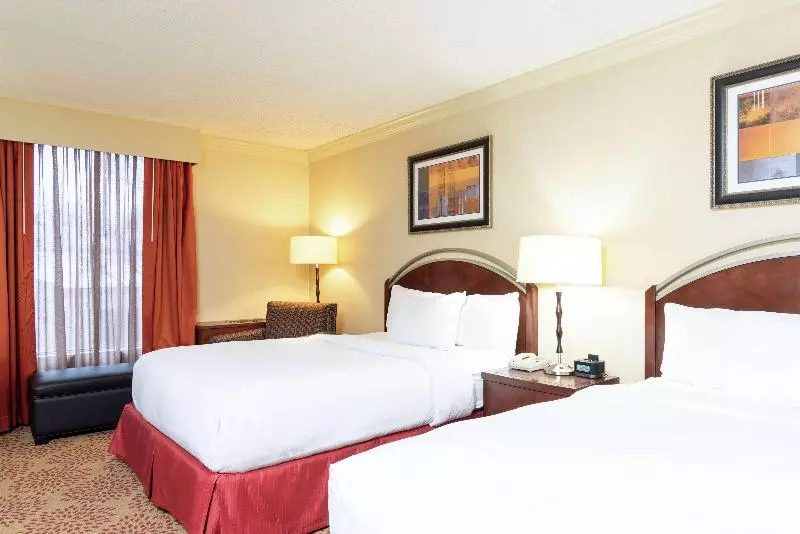 اتاق استاندارد, Doubletree By Hilton Hotel Grand Rapids Airport