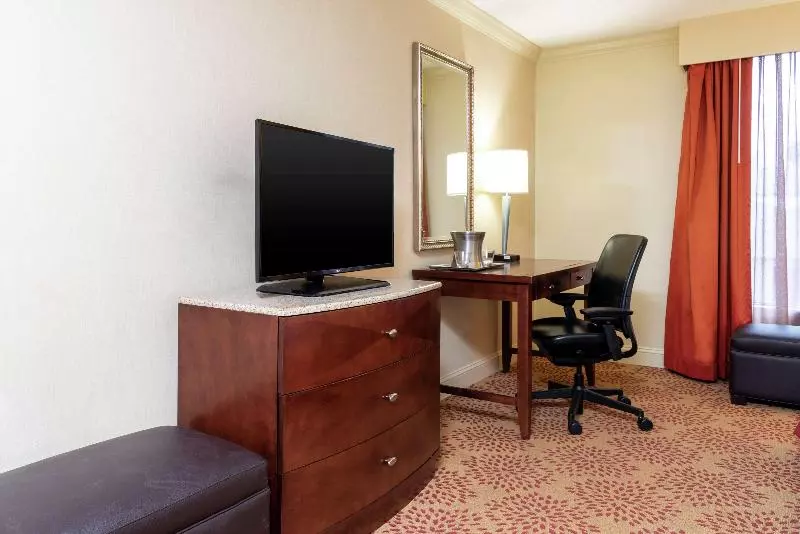 اتاق استاندارد, Doubletree By Hilton Hotel Grand Rapids Airport