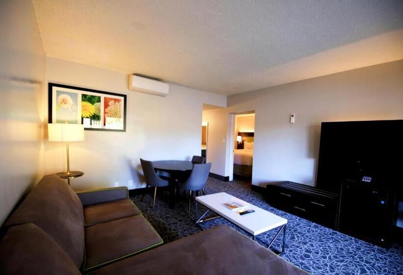 Люкс Кровать Кинг, El Sendero Inn, Ascend Hotel Collection
