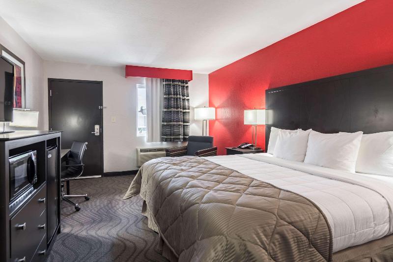 غرفة قياسية, Clarion Inn & Suites Russellville I40