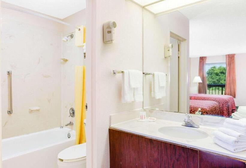 سوییت اجرایی, Days Inn By Wyndham Greenville Ms