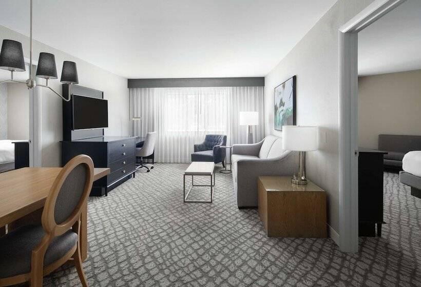 جناح غرفتين نوم, Doubletree Suites By Hilton Charlotte Southpark