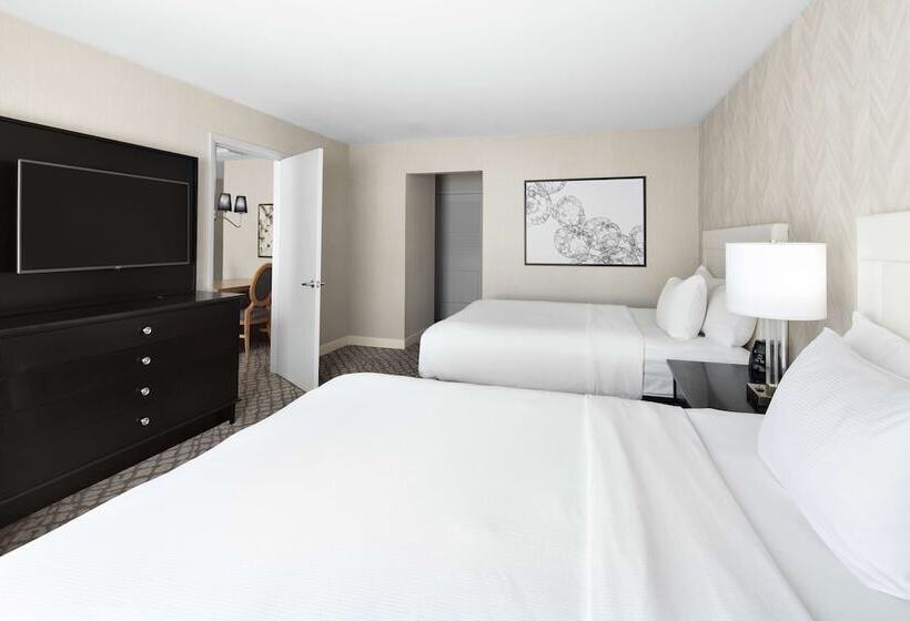 جناح غرفتين نوم, Doubletree Suites By Hilton Charlotte Southpark