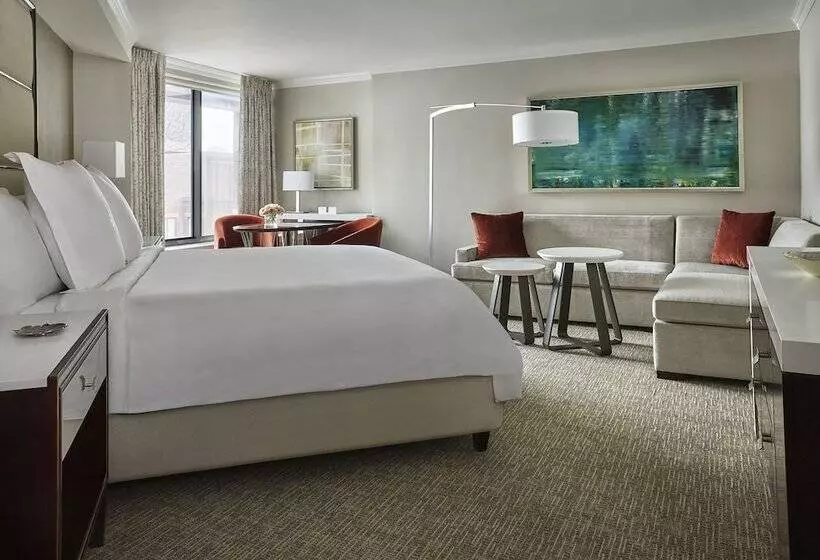 اتاق پرمیوم, Four Seasons  Washington Dc