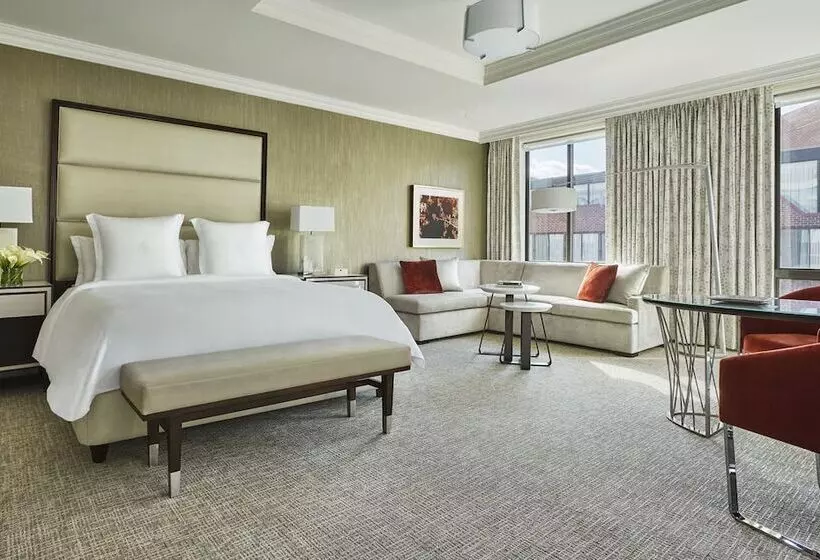 اتاق پرمیوم, Four Seasons  Washington Dc