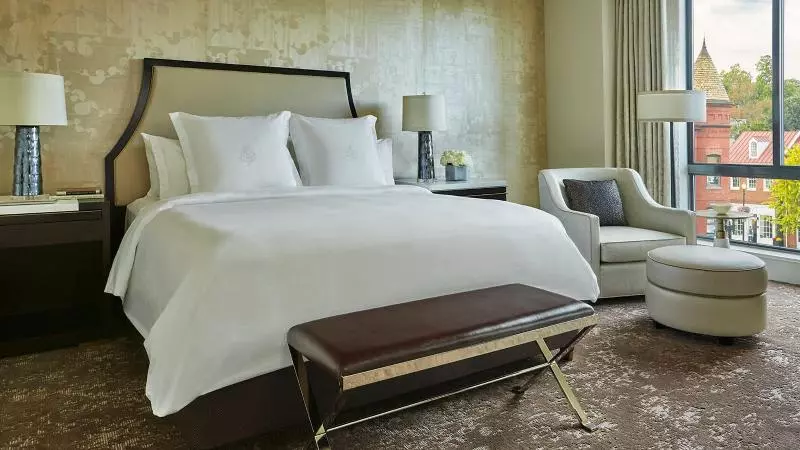سوئیت با تخت بزرگ, Four Seasons  Washington Dc