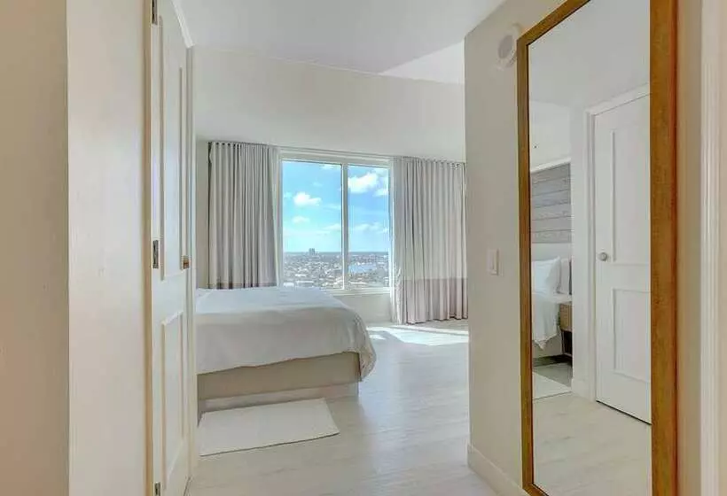 キングサイズベッドのスイートルーム, Hilton Chicago/oak Brook Suites