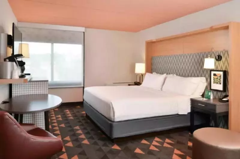 Standard-invahuone, Holiday Inn Auburn Finger Lakes Region, An Ihg