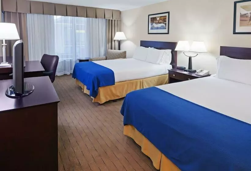 ２ダブルベッドのスタンダードルーム, Holiday Inn Express Little Rock Airport, An Ihg
