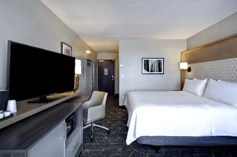 キングサイズベッドのエクゼクティブルーム, Holiday Inn Philadelphia Cherry Hill, An Ihg