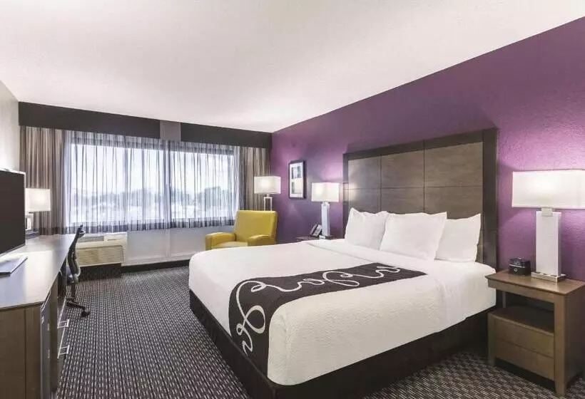 キングサイズベッドのデラックスルーム, La Quinta By Wyndham Myrtle Beach N. Kings Hwy