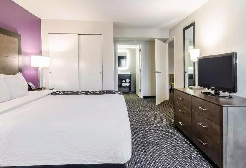 キングサイズベッドのデラックススイート, La Quinta By Wyndham Myrtle Beach N. Kings Hwy