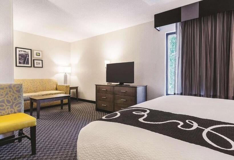 Номер Deluxe Адаптированный для Инвалидов, La Quinta By Wyndham Myrtle Beach   N. Kings Hwy