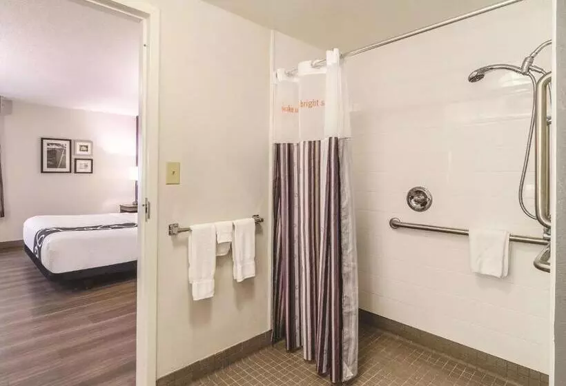 身障者適用スイートルーム, La Quinta By Wyndham Myrtle Beach N. Kings Hwy