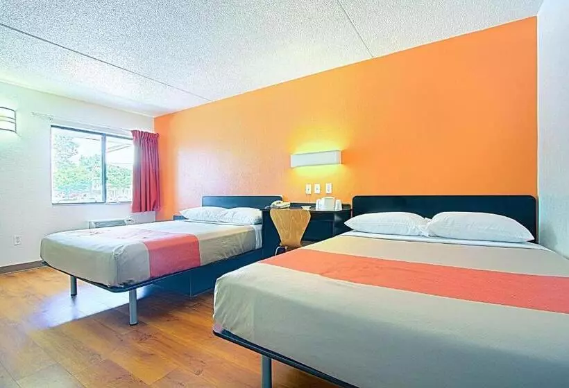 スタンダードルーム, Motel 6 East Brunswick, Nj