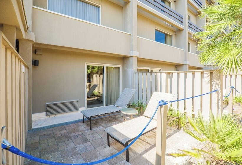 جناح جونيور سرير كينج, Beach House Resort Hilton Head Island