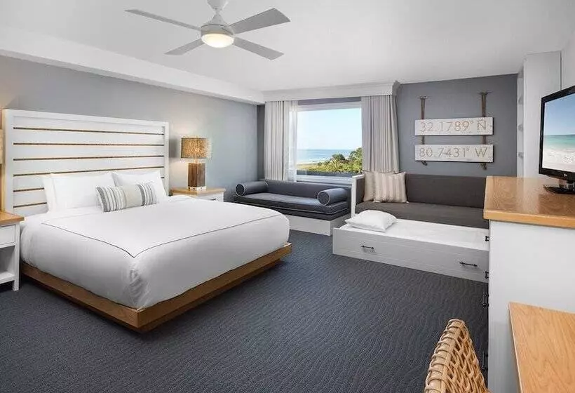 キングサイズベッドのジュニアスイート, Beach House Resort Hilton Head Island