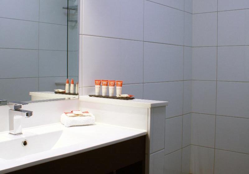 Номер Стандарт Вид на Бассейн, Grand Hyatt Kauai Resort & Spa