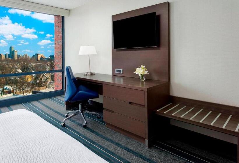 스탠다드 룸 킹사이즈 침대, Courtyard By Marriott Boston Cambridge