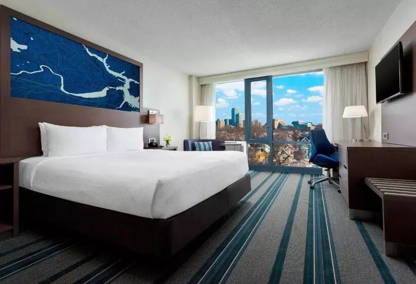 اتاق استاندارد با تخت بزرگ, Courtyard By Marriott Boston Cambridge