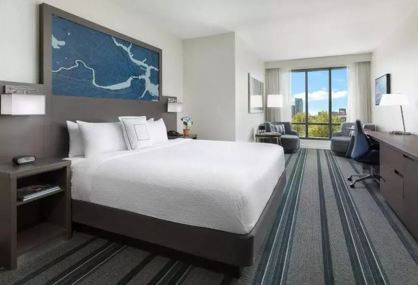 اتاق لوکس با تخت بزرگ, Courtyard By Marriott Boston Cambridge