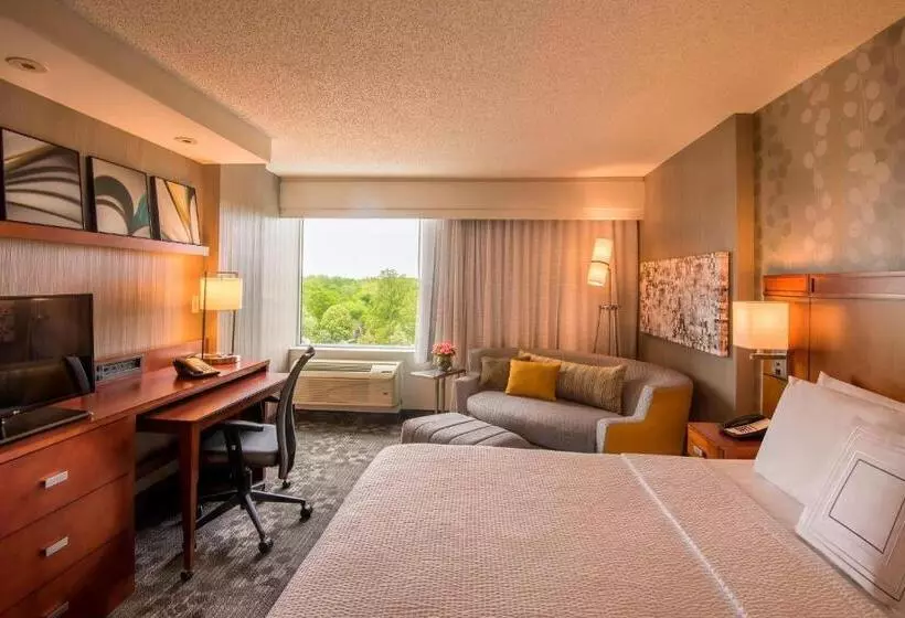 キングサイズベッドのスタンダードルーム, Courtyard By Marriott Bethesda Chevy Chase