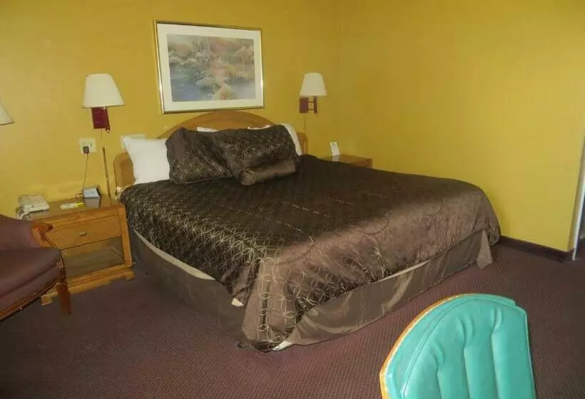 キングサイズベッドのスタンダードルーム, Days Inn By Wyndham Colorado Springs/garden Of The Gods