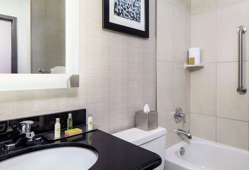 Номер Стандарт Двуспальная Кровать, Wyndham Garden Westlake