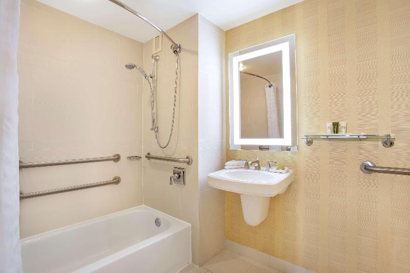 غرفة قياسية سرير كينج, Hilton Tampa Downtown