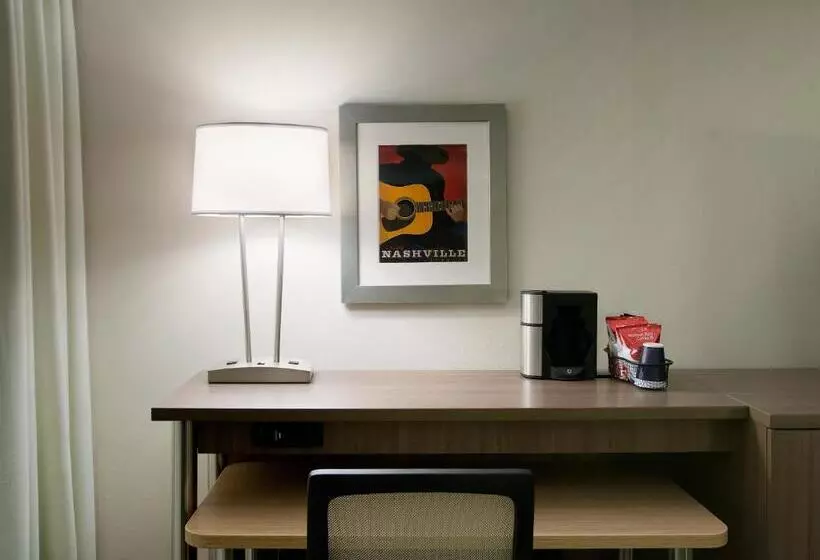 اتاق اجرایی با تخت بزرگ, Holiday Inn Nashville Vanderbilt, An Ihg