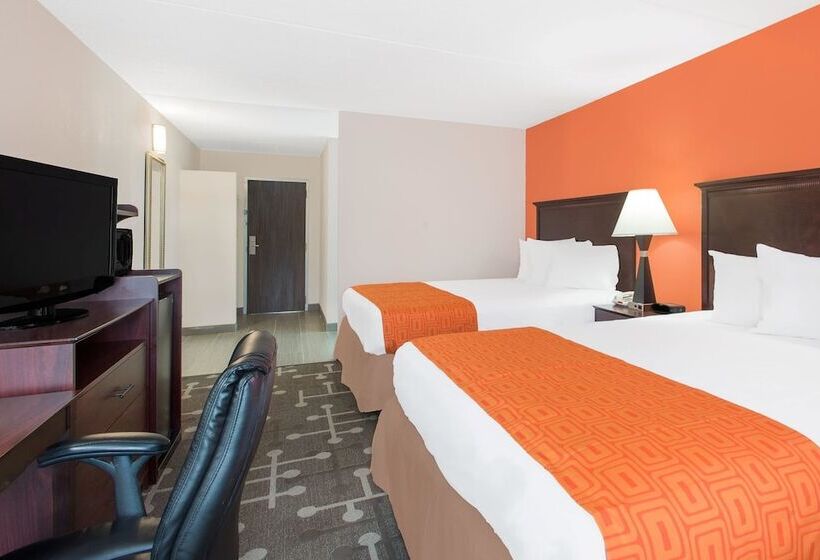 带2个双人床的标准工作室, Howard Johnson By Wyndham Saugerties