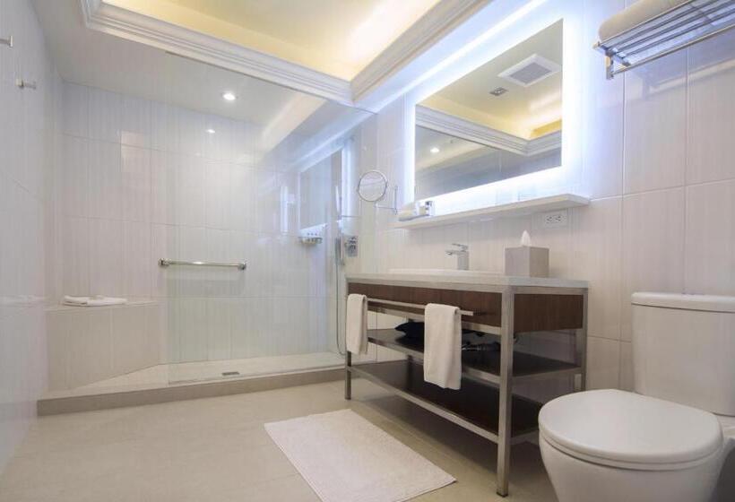 Номер Стандарт, Inn At The Market