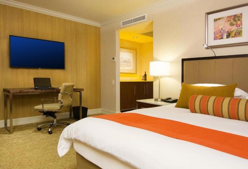 Номер Стандарт, Inn At The Market