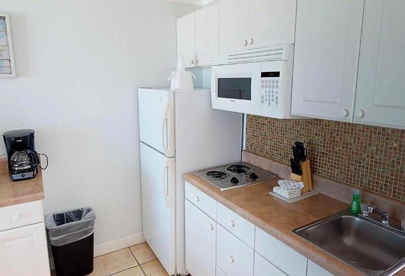 스탠다드 룸 킹사이즈 침대, Island Inn Beach Resort